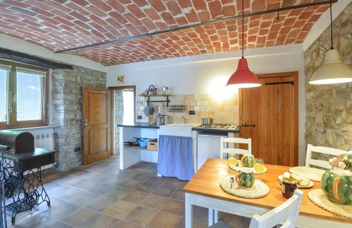 Monastero Bormida Apartment | Lovely apartment in Monastero Bormida