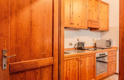 Ponte di Legno Apartment | Lovely apartment for 4 guests with TV, panoramic view and parking