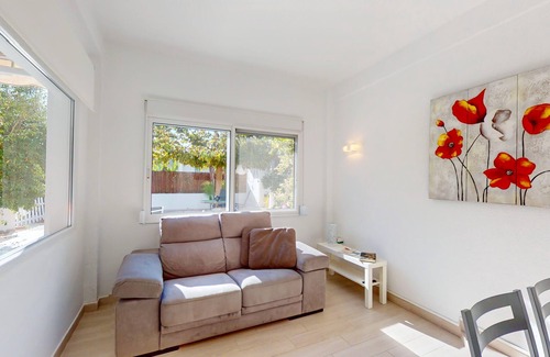 Denia Bed & Breakfast | Lovely apartment at 50m from the beach. 4 pers. Wifi. A/C.