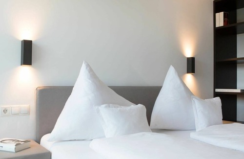 Telfes im Stubai Apartment | Lovely apartment for 4 people with pool, WIFI, TV, terrace, pets allowed and parking