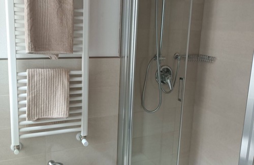 San Michele Apartment | Lovely Apartment Casa Rosa Enrico .With free parking 20 meters away
