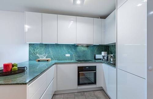 Annenheim Apartment | Lovely apartment for 3 guests with WIFI, TV, balcony and parking