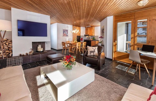 Lenzerheide Apartment | Lovely apartment for 4 guests with TV and balcony