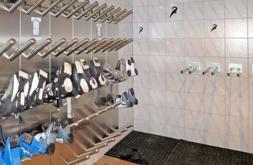 Plangeross Apartment | Lovely apartment for 6 guests with WIFI, TV, balcony, pets allowed and parking