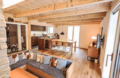 Grindelwald Apartment | Lovely apartment for 6 people with WIFI, TV, terrace and pets allowed
