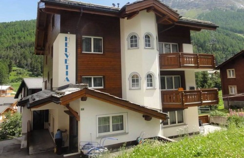 Saas-Fee Apartment | Lovely apartment for 2 people with WIFI, TV and balcony