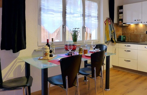 Boenigen Apartment | Lovely apartment for 3 guests with WIFI, A/C, TV and terrace