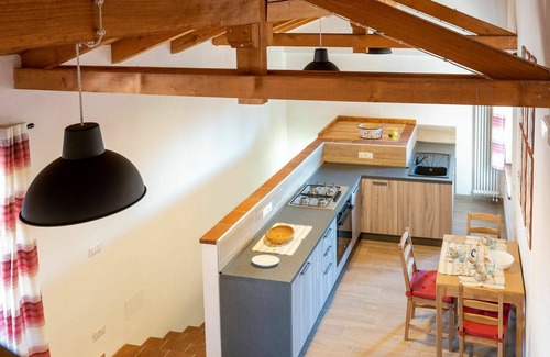 Mondovi Apartment | Lovely apartment for 3 people with WIFI, TV, patio and pets allowed