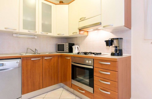 Mosenice Apartment | Lovely apartment for 4 people with WIFI, A/C, TV, patio and parking
