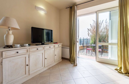 Fubine Apartment | Lovely apartment for 4 guests with pool, WIFI, TV, terrace and pets allowed