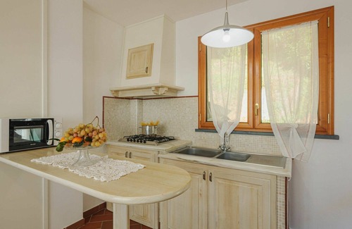 Massa Apartment | Lovely apartment for 4 people with WIFI, TV and parking