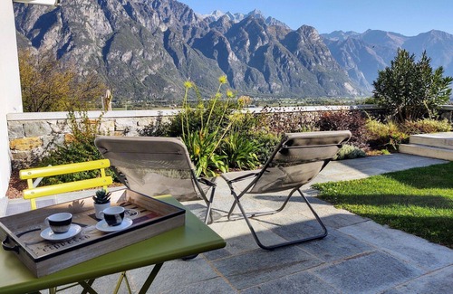 Samolaco Apartment | Lovely apartment for 4 people with A/C, WIFI, TV, patio and parking
