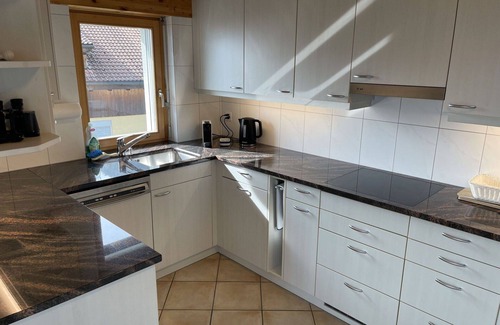 Amden Apartment | Lovely apartment for 5 guests with WIFI, TV, terrace, pets allowed, panoramic view and parking