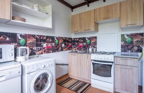 Koszalin House | Lovely apartment in villa for 10 people with WIFI, TV, patio, pets allowed and parking