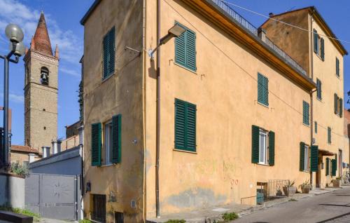 Arezzo Apartment | Lovely Apartment In Arezzo With Kitchen