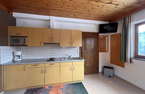Mittersill Villa | Lovely apartment in villa for 2 people with WIFI, TV, balcony and panoramic view