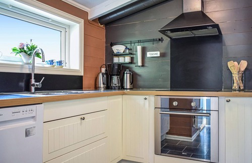 Suldal Apartment | Lovely apartment in Hebnes