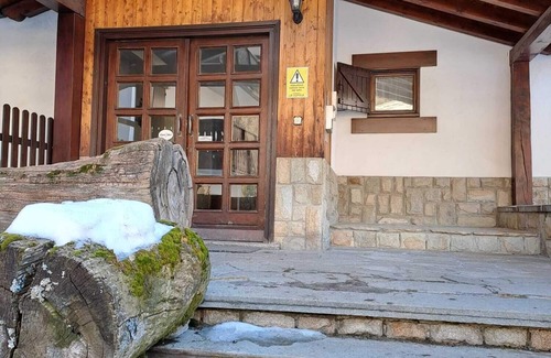 Champoluc Apartment | LOVELY APARTMENT IN CHAMPOLUC -6/8 BEDS - PETS ALLOWED
