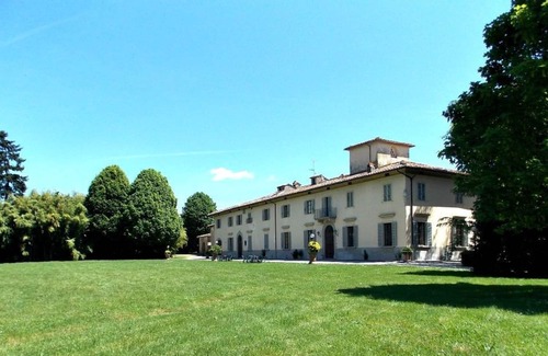 Scarperia e San Piero Villa | Lovely apartment in villa for 8 guests with pool, WIFI, TV, panoramic view and parking