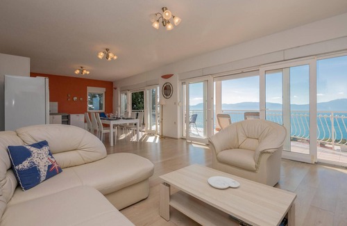Podaca Apartment | Lovely apartment in Podaca with WiFi
