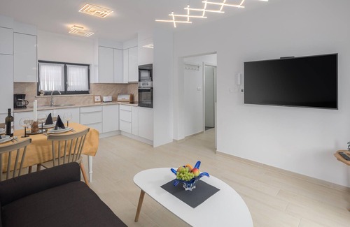 Gulici Apartment | Lovely apartment in Porec with WiFi