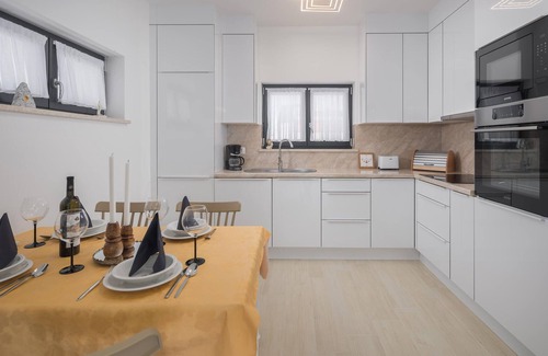 Gulici Apartment | Lovely apartment in Porec with WiFi