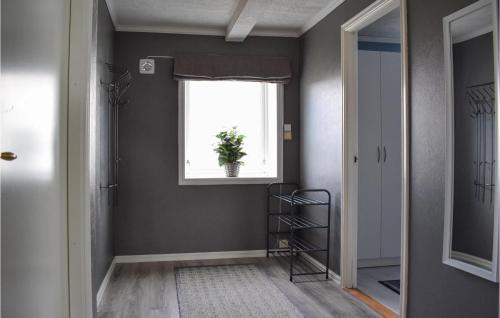 Saeveland Apartment | Lovely Apartment In Sævelandsvik
