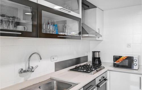 Tossa de Mar Apartment | Lovely Apartment In Tossa De Mar