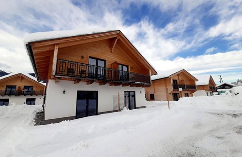 Jenig House | Lovely apartment in villa for 4 people with WIFI, TV, terrace, pets allowed and panoramic view