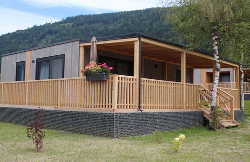Ossiach House | Lovely apartment in villa for 2 people with A/C, WIFI, TV and terrace
