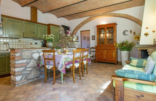 Gambassi Terme Villa | Lovely apartment in villa with pool, WIFI, A/C, TV, terrace, panoramic view, close to San Gimignano
