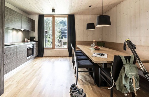 Großdorf House | Lovely apartment in villa for 4 people with pool, WIFI, TV, balcony and panoramic view