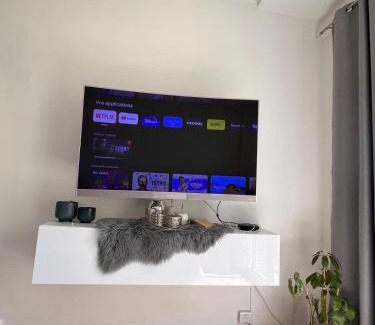 Saint Maurice Apartment | Lovely apartment nice