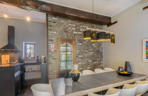 Mesch Apartment | Lovely Apartment in Mesch with Parking