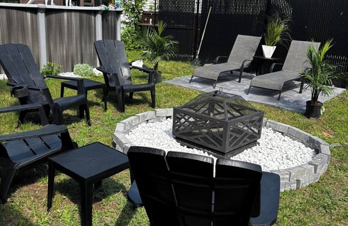 Blainville Apartment | Lovely apartment with pool and bbq