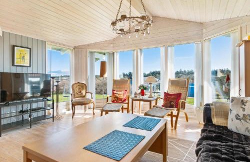 Nr. Lyngby House | Lovely, Authentic Holiday Home 350 Meters From The Beach