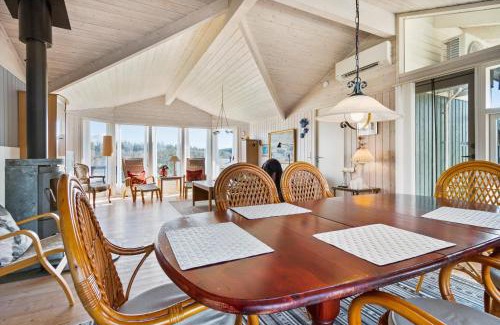 Nr. Lyngby House | Lovely, Authentic Holiday Home 350 Meters From The Beach