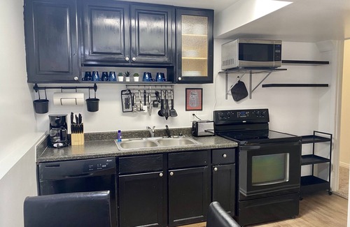 West Jordan House | Lovely Basement Suite-2 bedrooms/1 bath with FULL kitchen and laundry!
