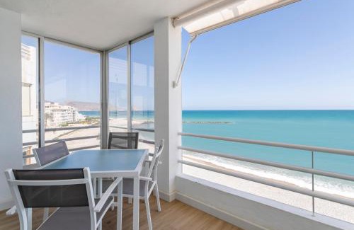 Altea Apartment | Lovely Beachfront Apartment with Panoramic Views