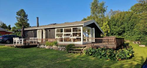 Rodvig Stevns House | Lovely Bright Summer House Close To The Beach