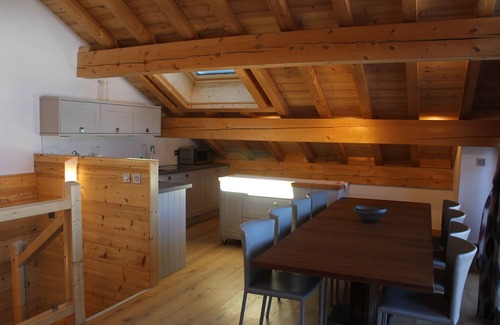 Chandon Ski Chalet | Lovely chalet five minutes from the main lifts in Meribel. Free bus service.