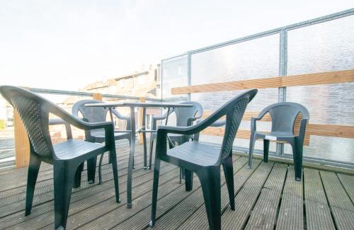 Buderich Apartment | Lovely City House