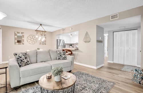 Saint Augustine Shores Condo | Lovely condo with pools, tennis, central AC, & washer/dryer - snowbird-friendly