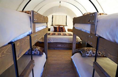 South Oklahoma City House | Lovely Conestoga-Style Covered Wagon for Glorious Glamping on Farm in Oklahoma