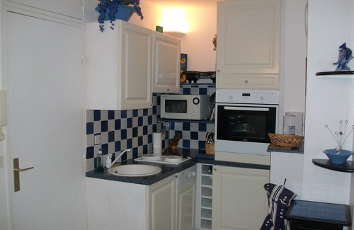 Port Rive Gauche Apartment | LOVELY, COSY APARTMENT