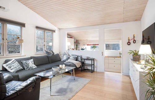 Dronningmolle House | Lovely cottage in Dronningmølle