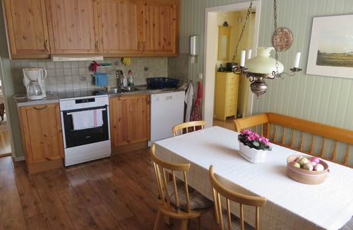 Nassjo Municipality House | Lovely cottage on lakeside plot