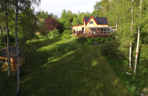 Nassjo Municipality House | Lovely cottage on lakeside plot