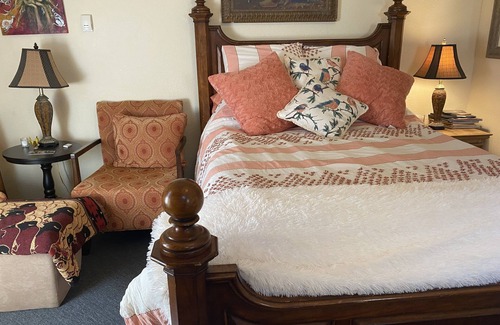 Chama Cabin | Lovely cozy room with great amenities