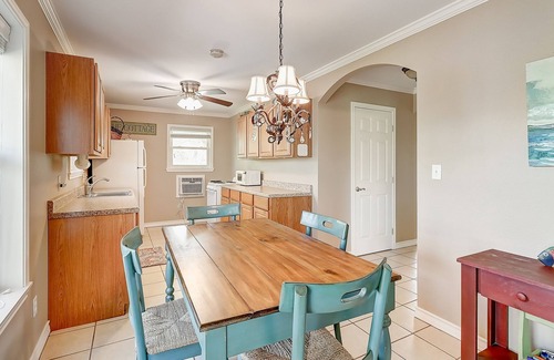 Rockport House | Lovely dog-friendly waterfront home with firepit, grill, balcony, & washer/dryer